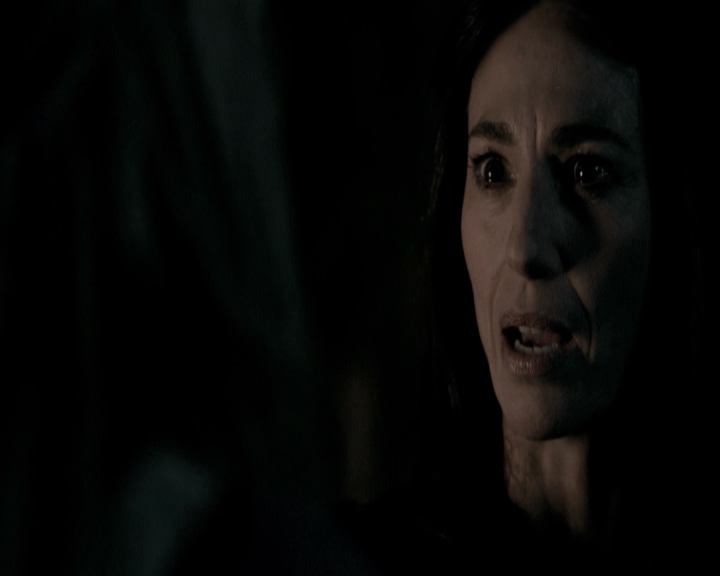 VampireDiariesWorld-dot-nl_TheOriginals-2x16SaveMySoul-DeletedScenes0046.jpg