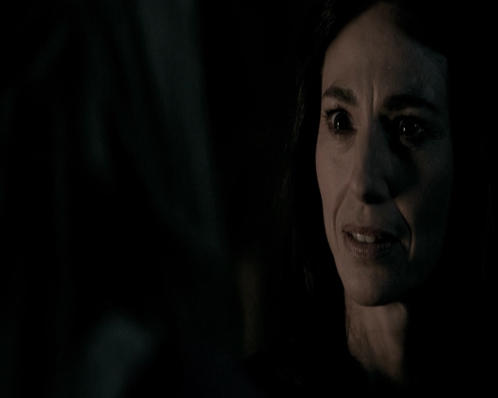 VampireDiariesWorld-dot-nl_TheOriginals-2x16SaveMySoul-DeletedScenes0047.jpg