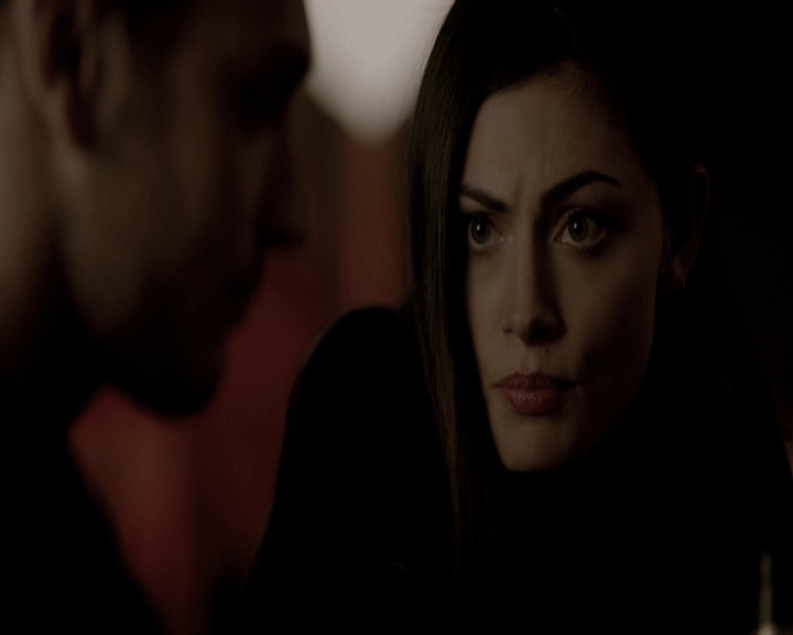 VampireDiariesWorld-dot-nl_TheOriginals-2x16SaveMySoul-DeletedScenes0101.jpg