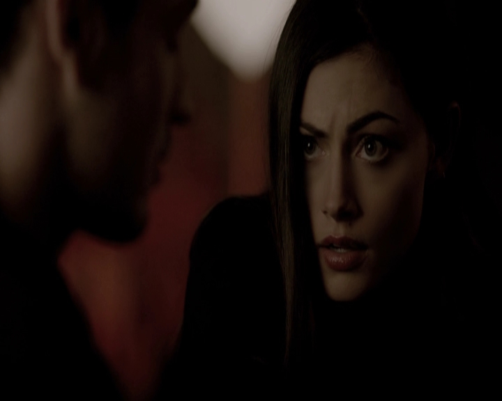VampireDiariesWorld-dot-nl_TheOriginals-2x16SaveMySoul-DeletedScenes0114.jpg
