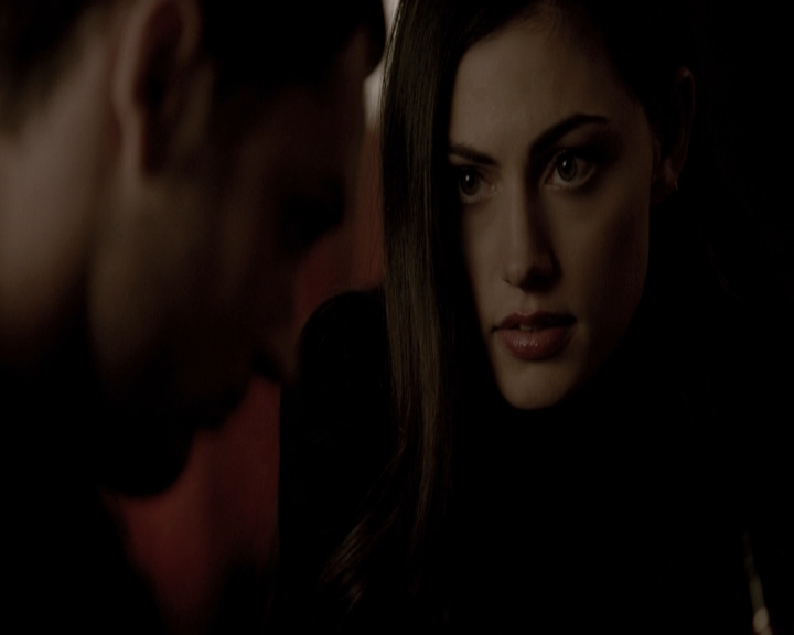 VampireDiariesWorld-dot-nl_TheOriginals-2x16SaveMySoul-DeletedScenes0119.jpg