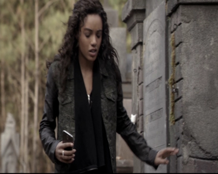 VampireDiariesWorld_dot_nl-TheOriginals_2x16SaveMySoul0606.jpg