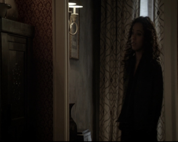 VampireDiariesWorld_dot_nl-TheOriginals_2x16SaveMySoul2019.jpg