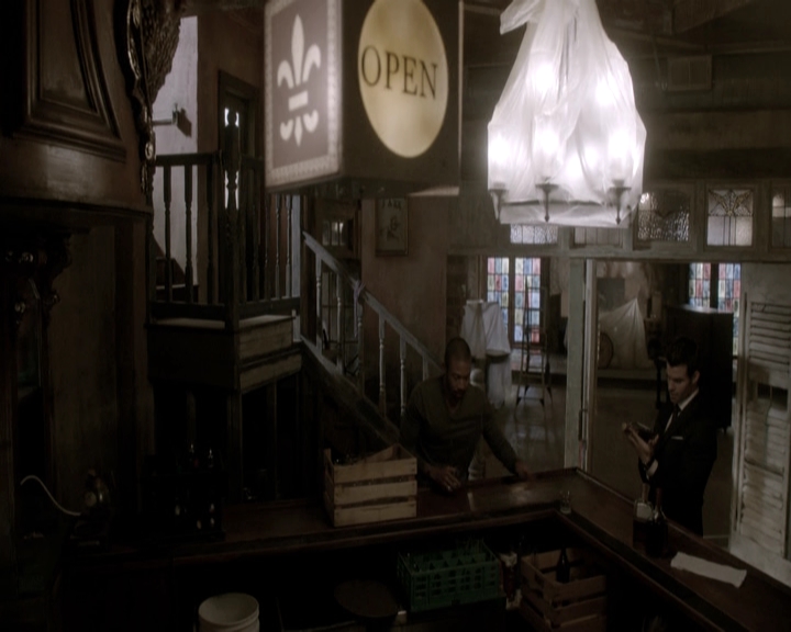 VampireDiariesWorld-dot-nl_TheOriginals-2x18NightHasAThousandEyes-DeletedScenes0006.jpg