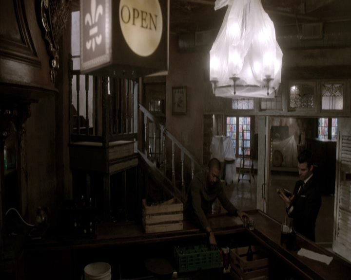 VampireDiariesWorld-dot-nl_TheOriginals-2x18NightHasAThousandEyes-DeletedScenes0007.jpg