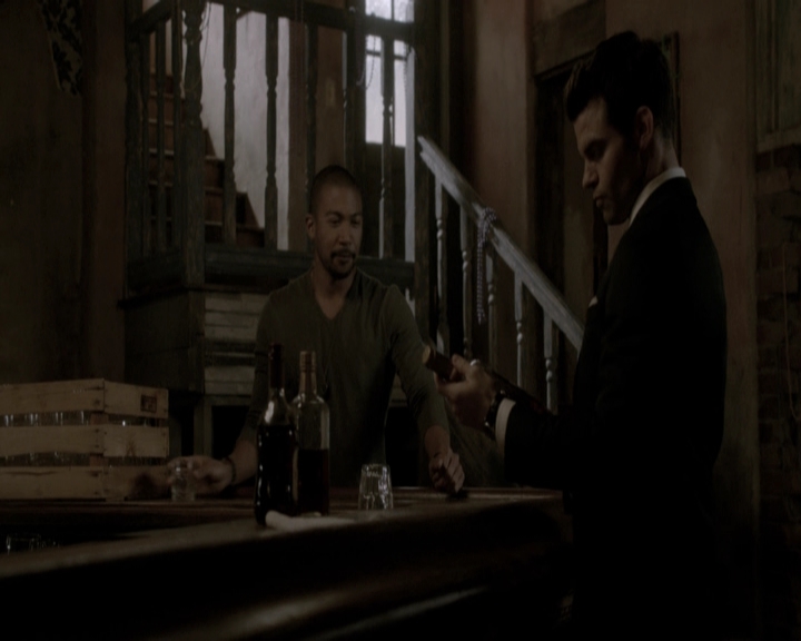 VampireDiariesWorld-dot-nl_TheOriginals-2x18NightHasAThousandEyes-DeletedScenes0010.jpg