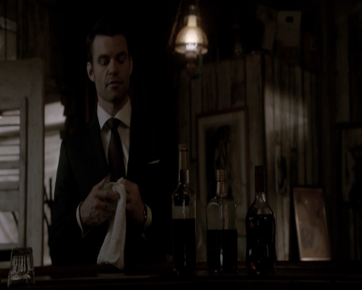 VampireDiariesWorld-dot-nl_TheOriginals-2x18NightHasAThousandEyes-DeletedScenes0021.jpg