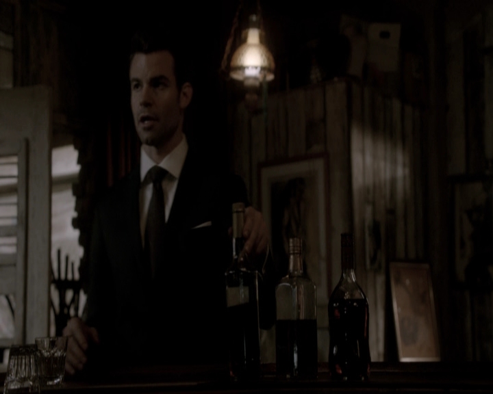 VampireDiariesWorld-dot-nl_TheOriginals-2x18NightHasAThousandEyes-DeletedScenes0034.jpg