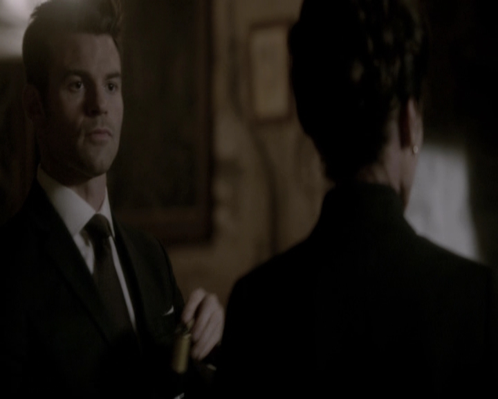 VampireDiariesWorld-dot-nl_TheOriginals-2x18NightHasAThousandEyes-DeletedScenes0068.jpg