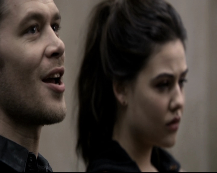 VampireDiariesWorld_dot_nl-TheOriginals_2x18NightHasAThousandEyes0471.jpg