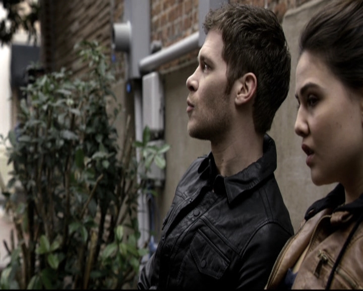 VampireDiariesWorld_dot_nl-TheOriginals_2x18NightHasAThousandEyes0480.jpg