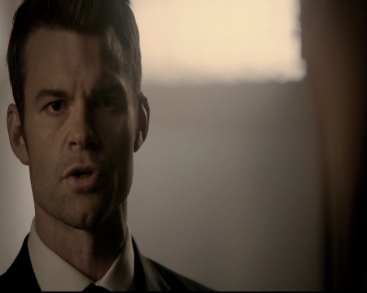 VampireDiariesWorld_dot_nl-TheOriginals_2x18NightHasAThousandEyes1234.jpg