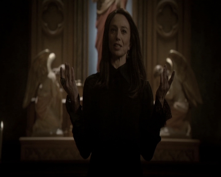 VampireDiariesWorld_dot_nl-TheOriginals_2x18NightHasAThousandEyes1303.jpg