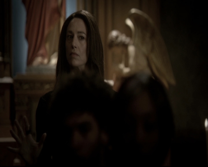VampireDiariesWorld_dot_nl-TheOriginals_2x18NightHasAThousandEyes1334.jpg