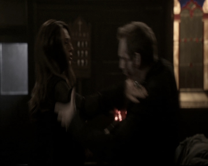 VampireDiariesWorld_dot_nl-TheOriginals_2x18NightHasAThousandEyes1667.jpg