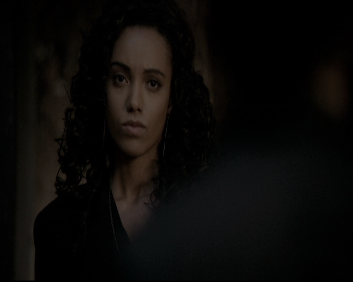VampireDiariesWorld_dot_nl-TheOriginals_2x18NightHasAThousandEyes1976.jpg