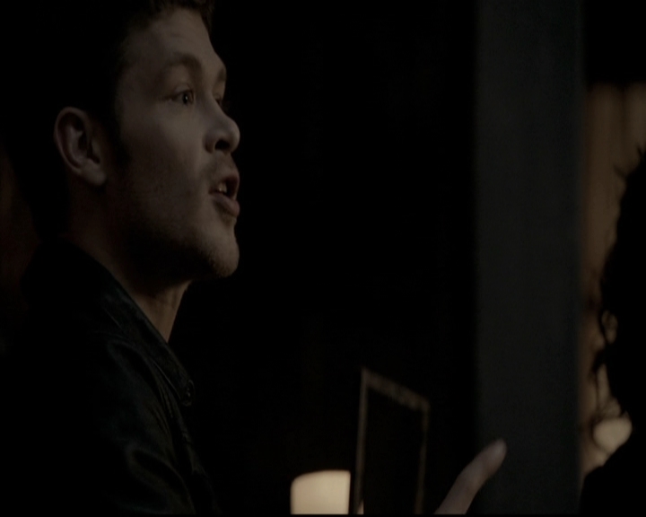 VampireDiariesWorld_dot_nl-TheOriginals_2x18NightHasAThousandEyes2004.jpg