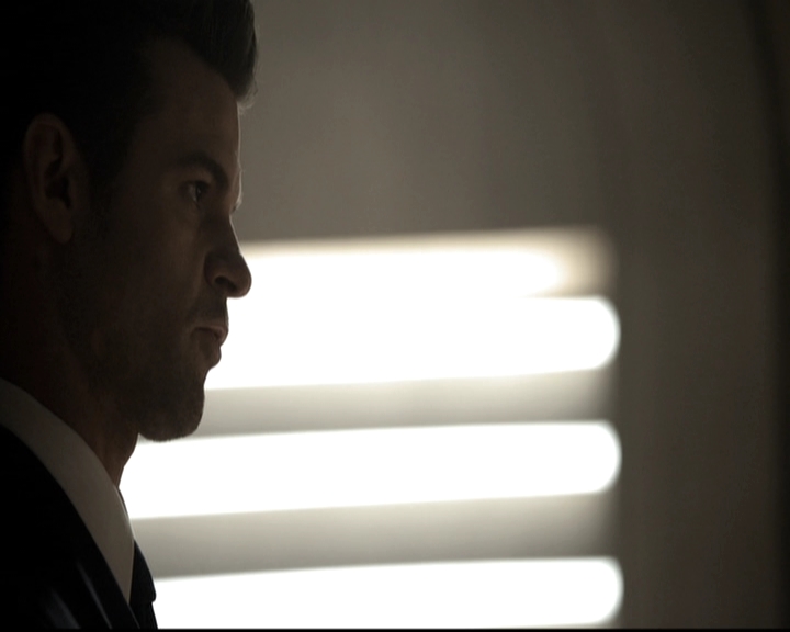 VampireDiariesWorld_dot_nl-TheOriginals_2x19WhenTheLeveeBreaks0805.jpg