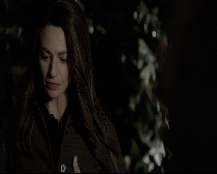 VampireDiariesWorld_dot_nl-TheOriginals_2x19WhenTheLeveeBreaks0906.jpg
