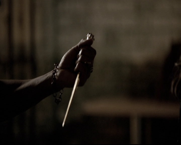 VampireDiariesWorld_dot_nl-TheOriginals_2x19WhenTheLeveeBreaks1945.jpg