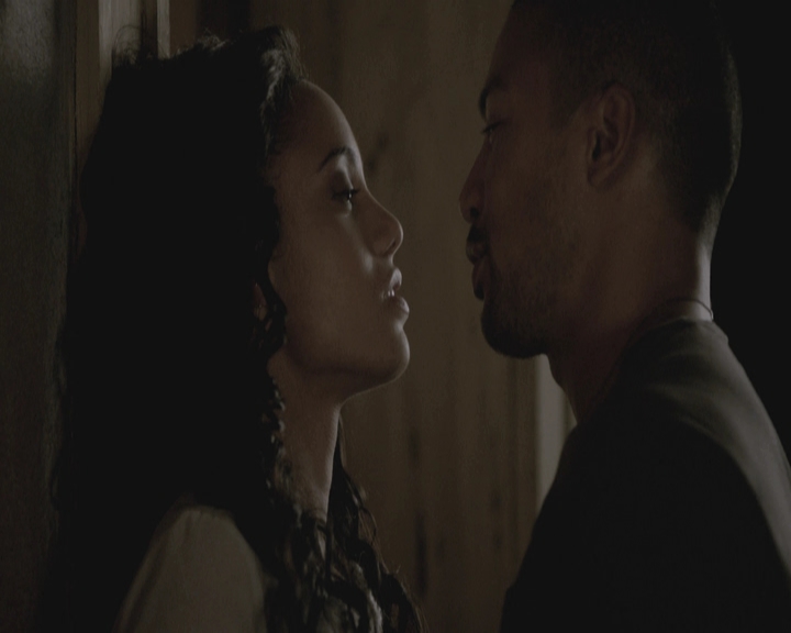 VampireDiariesWorld-dot-nl_TheOriginals-2x20CityBeneathTheSea-DeletedScenes0023.jpg