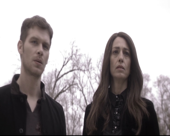VampireDiariesWorld_dot_nl-TheOriginals_2x20CityBeneathTheSea0151.jpg