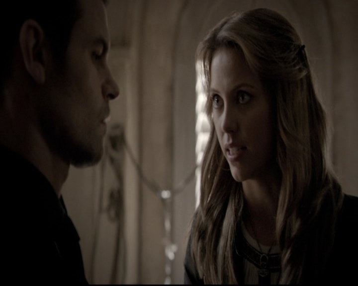 VampireDiariesWorld_dot_nl-TheOriginals_2x20CityBeneathTheSea0206.jpg