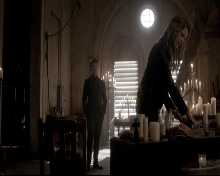 VampireDiariesWorld_dot_nl-TheOriginals_2x20CityBeneathTheSea0212.jpg