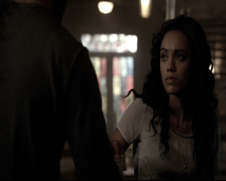 VampireDiariesWorld_dot_nl-TheOriginals_2x20CityBeneathTheSea0299.jpg VampireDiariesWorld_dot_nl-TheOriginals_2x20CityBeneathTheSea0299.jpg