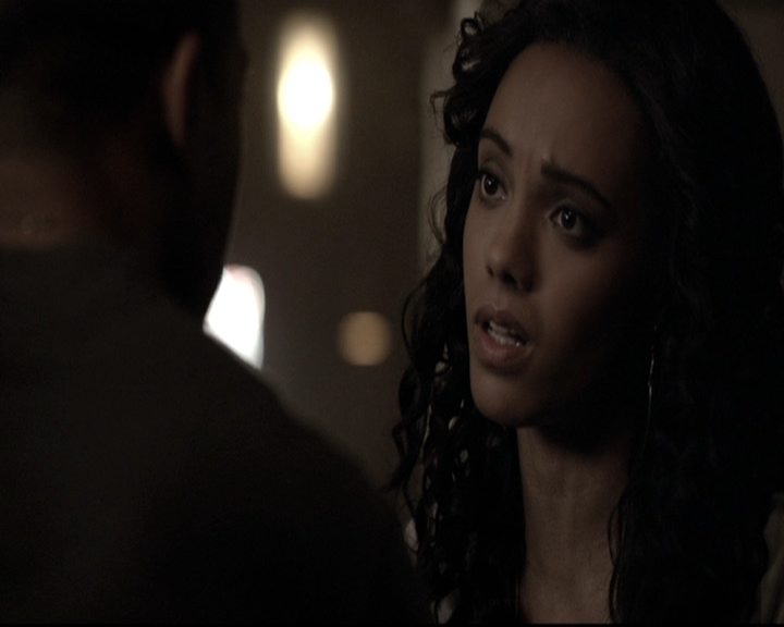 VampireDiariesWorld_dot_nl-TheOriginals_2x20CityBeneathTheSea0318.jpg VampireDiariesWorld_dot_nl-TheOriginals_2x20CityBeneathTheSea0318.jpg