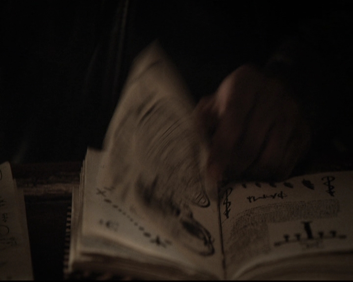 VampireDiariesWorld_dot_nl-TheOriginals_2x20CityBeneathTheSea0504.jpg