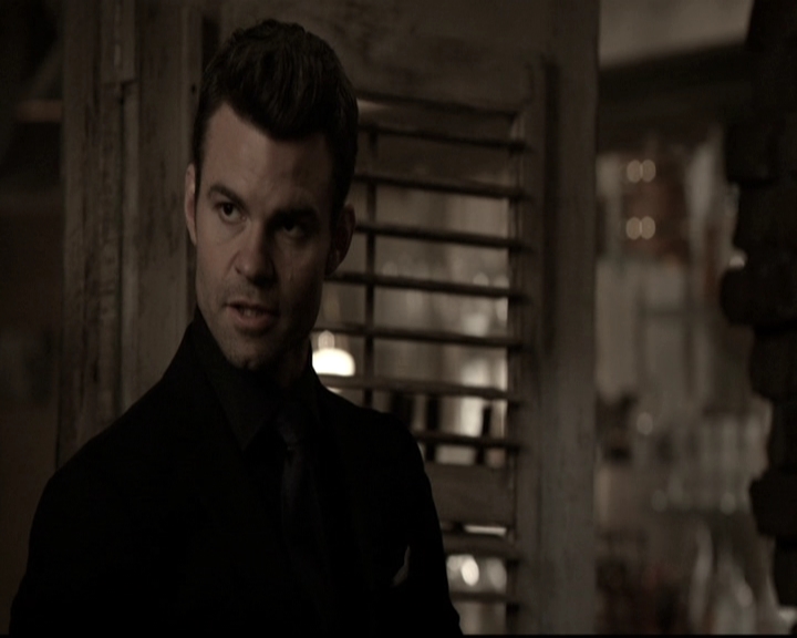 VampireDiariesWorld_dot_nl-TheOriginals_2x20CityBeneathTheSea0522.jpg