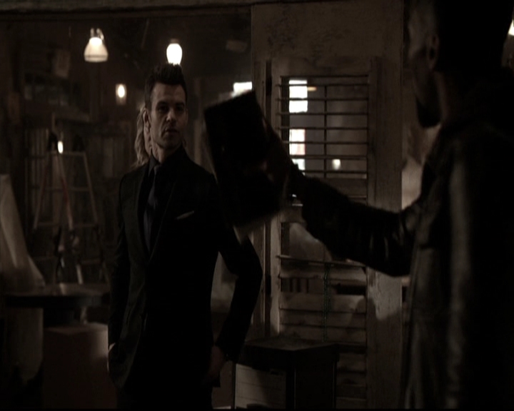 VampireDiariesWorld_dot_nl-TheOriginals_2x20CityBeneathTheSea0546.jpg