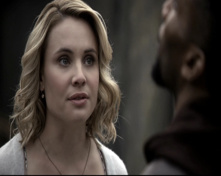 VampireDiariesWorld_dot_nl-TheOriginals_2x20CityBeneathTheSea1309.jpg