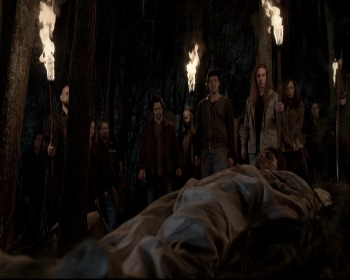 VampireDiariesWorld_dot_nl-TheOriginals_2x20CityBeneathTheSea1810.jpg