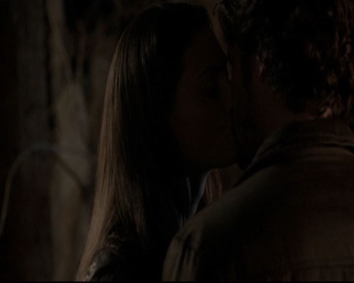 VampireDiariesWorld_dot_nl-TheOriginals_2x20CityBeneathTheSea1826.jpg
