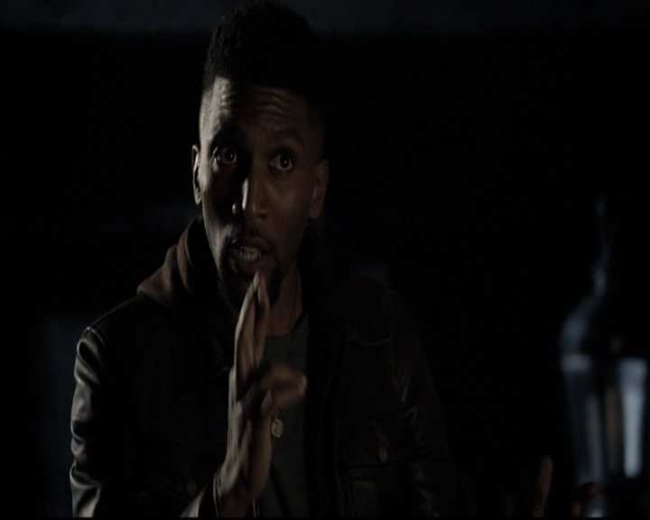 VampireDiariesWorld_dot_nl-TheOriginals_2x21FireWithFire0016.jpg