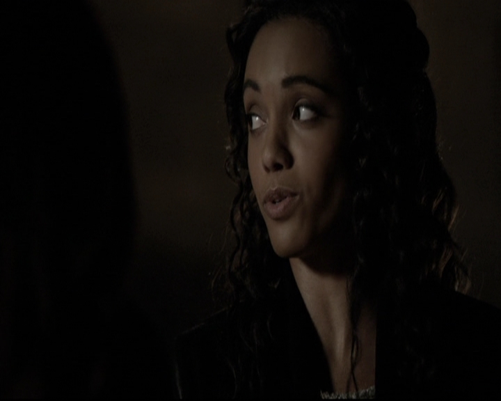 VampireDiariesWorld_dot_nl-TheOriginals_2x21FireWithFire0024.jpg