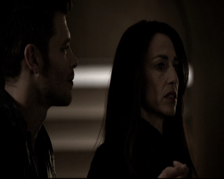 VampireDiariesWorld_dot_nl-TheOriginals_2x21FireWithFire0532.jpg