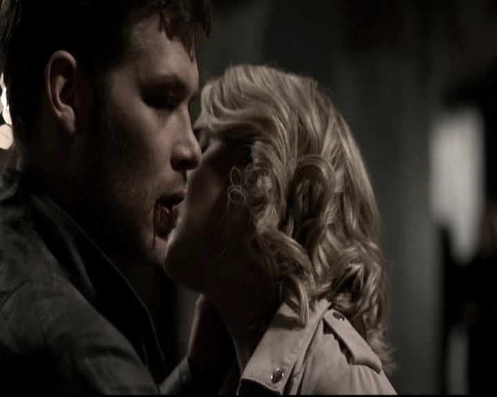VampireDiariesWorld_dot_nl-TheOriginals_2x21FireWithFire1475.jpg