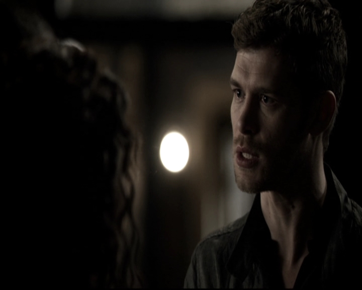 VampireDiariesWorld_dot_nl-TheOriginals_2x21FireWithFire1522.jpg