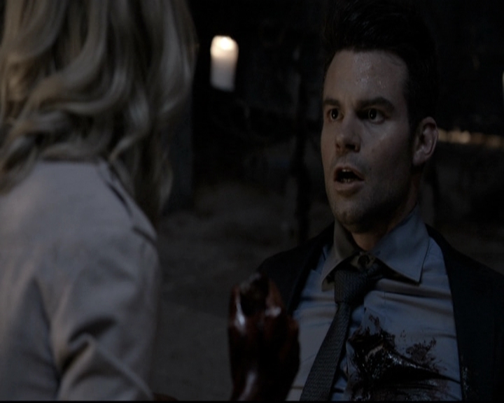 VampireDiariesWorld_dot_nl-TheOriginals_2x21FireWithFire2222.jpg