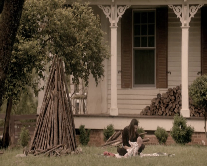 VampireDiariesWorld-dot-nl_TheOriginals-2x22AshesToAshes-DeletedScenes0006.jpg