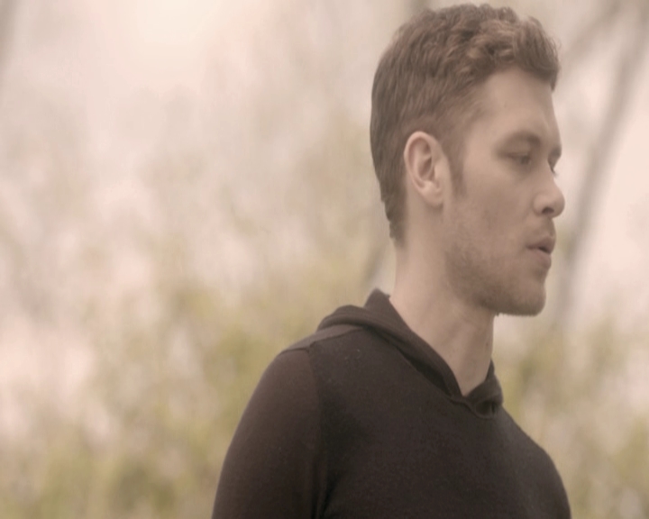 VampireDiariesWorld-dot-nl_TheOriginals-2x22AshesToAshes-DeletedScenes0018.jpg