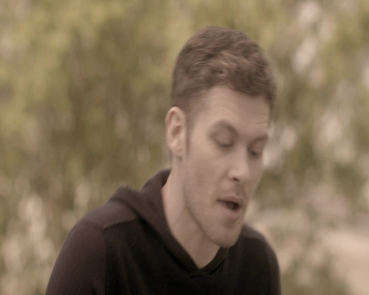 VampireDiariesWorld-dot-nl_TheOriginals-2x22AshesToAshes-DeletedScenes0021.jpg