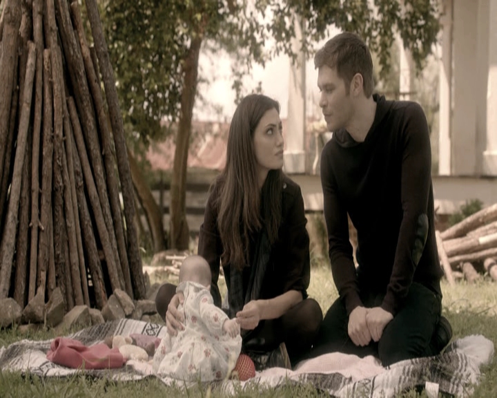 VampireDiariesWorld-dot-nl_TheOriginals-2x22AshesToAshes-DeletedScenes0040.jpg