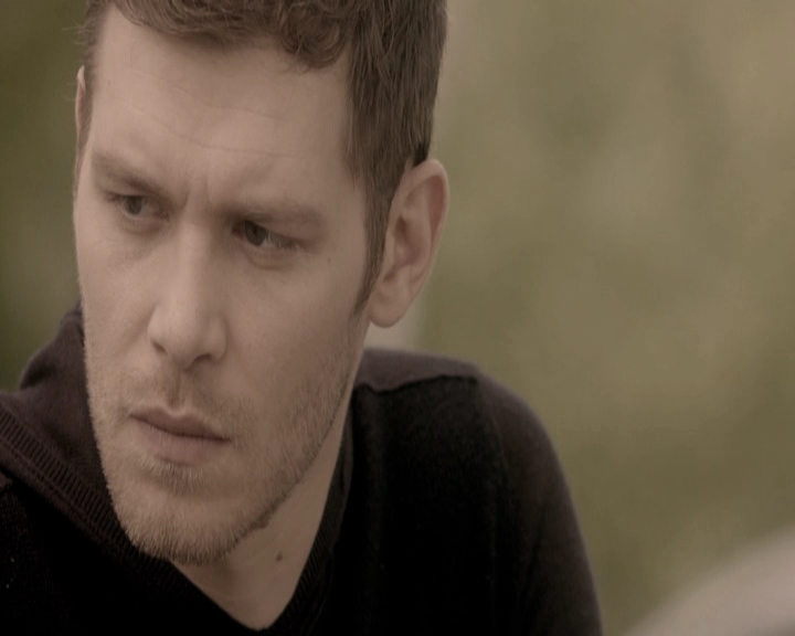 VampireDiariesWorld-dot-nl_TheOriginals-2x22AshesToAshes-DeletedScenes0054.jpg