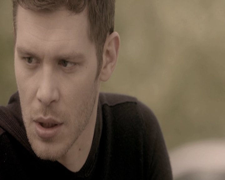 VampireDiariesWorld-dot-nl_TheOriginals-2x22AshesToAshes-DeletedScenes0060.jpg