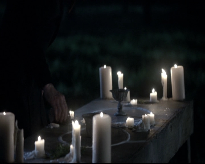VampireDiariesWorld_dot_nl-TheOriginals_2x22AshesToAshes0007.jpg