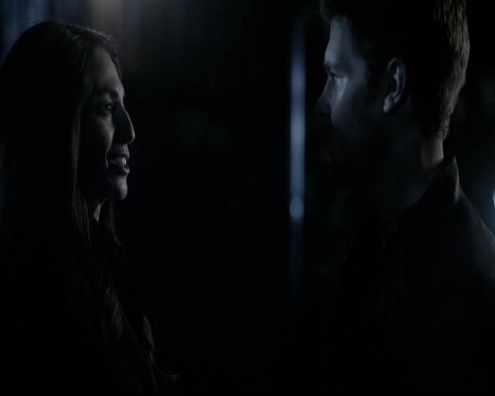 VampireDiariesWorld_dot_nl-TheOriginals_2x22AshesToAshes0035.jpg